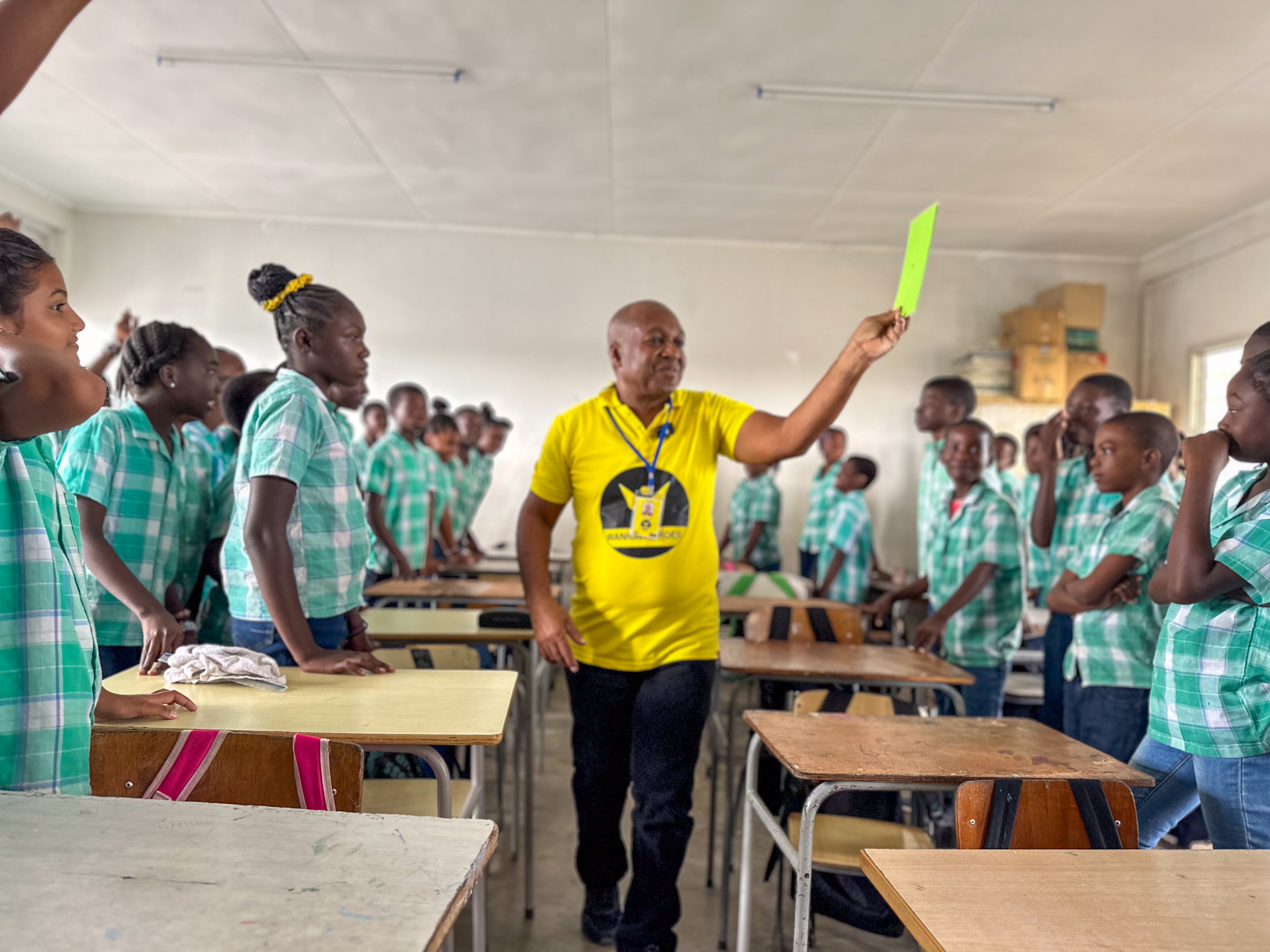 Staatsolie investeert in de jeugd van Wanica