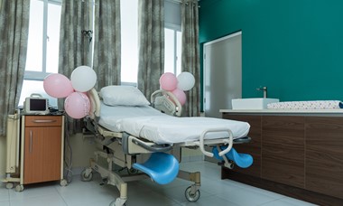 Staatsolie Invests in High-Care Delivery Room at St. Vincentius Hospital